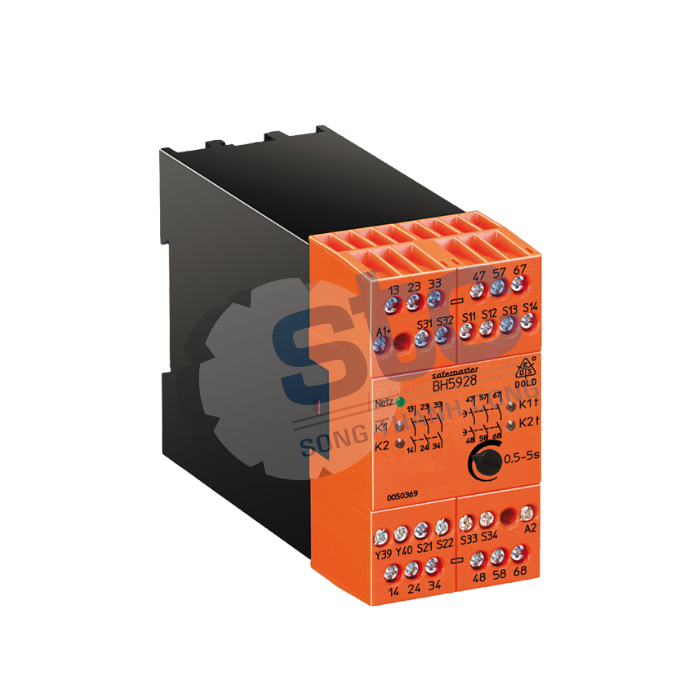dold-–-0049455-bh5928-93-61-dc24v-0-3-3s-–-emergency-stop-module.png